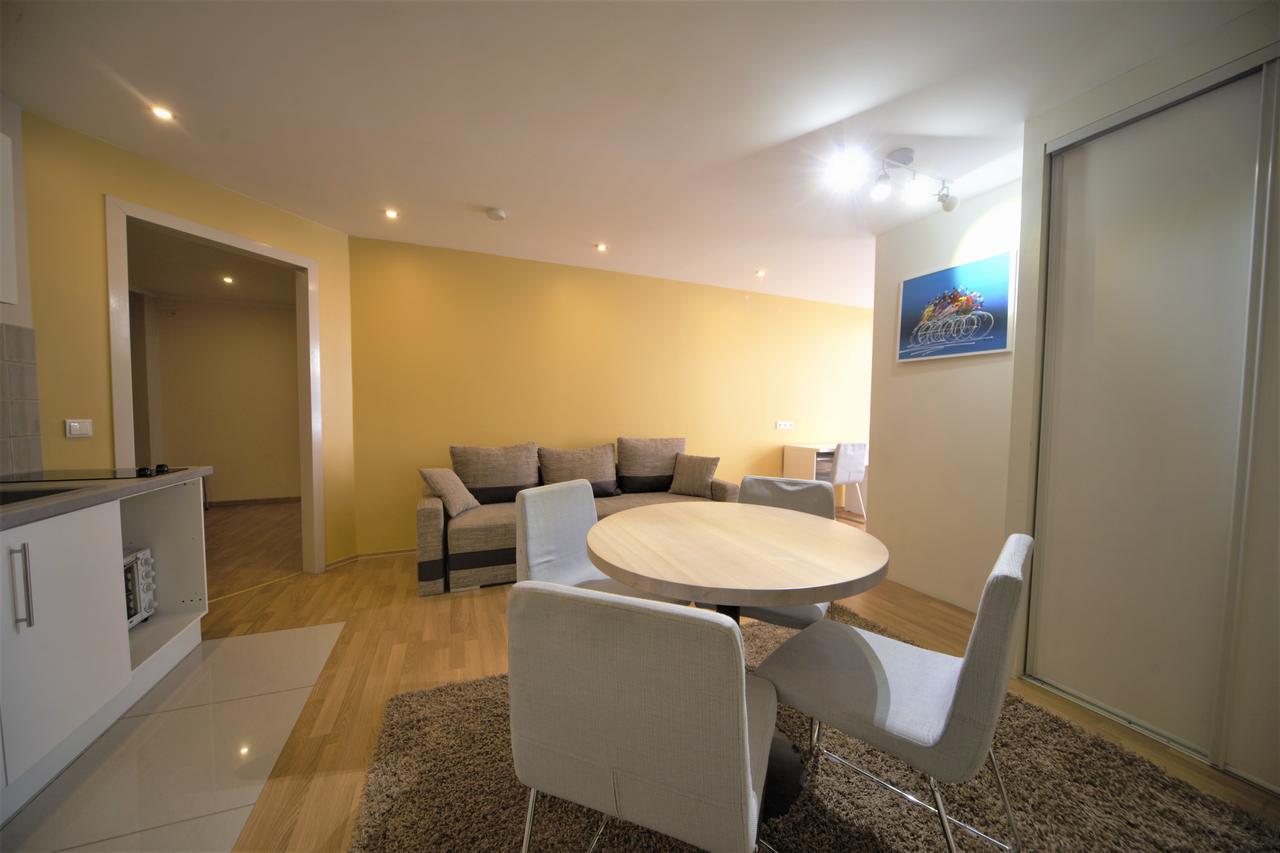 Old Town Apartments Riga Ngoại thất bức ảnh